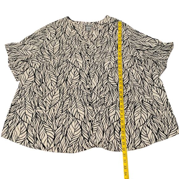 CATHERINES Women's Size 26/28W Top Leaf Print Button Front Short Sleeve Roll Tab - Picture 2 of 5